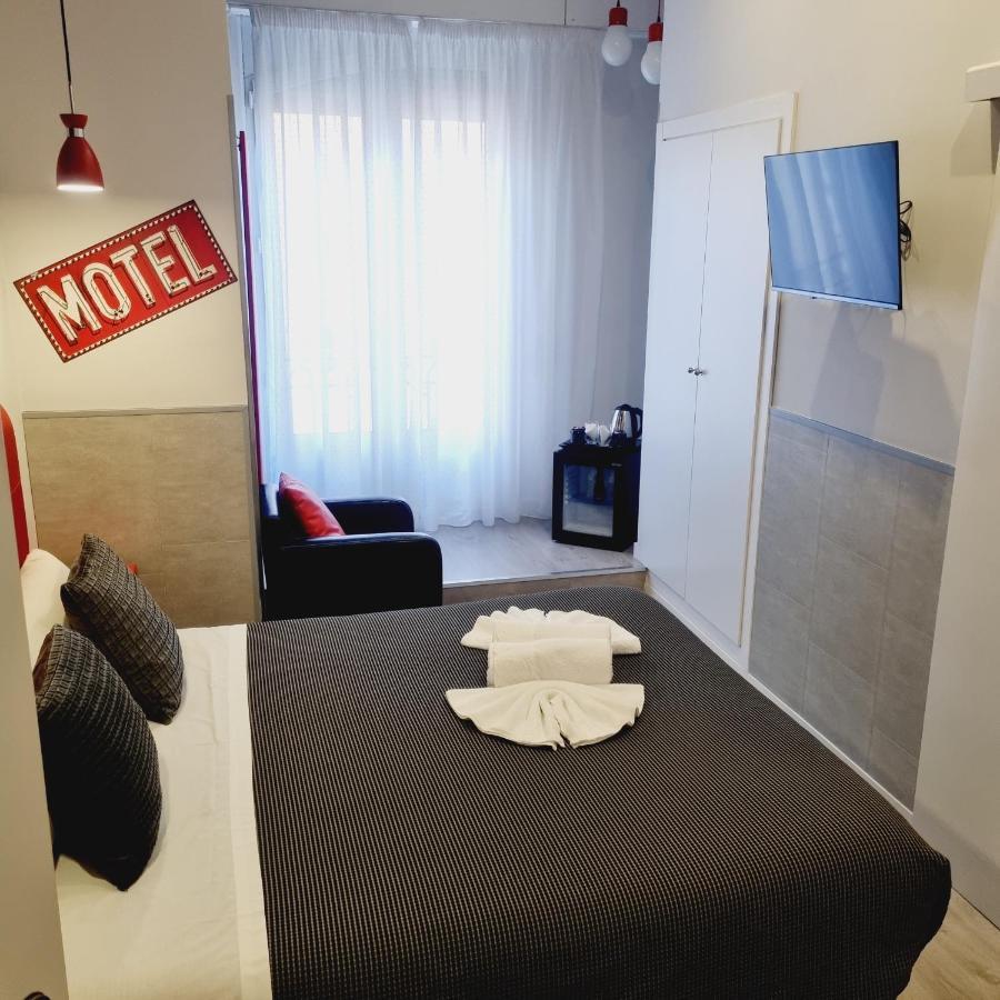 Hostal Lauria Μαδρίτη Εξωτερικό φωτογραφία
