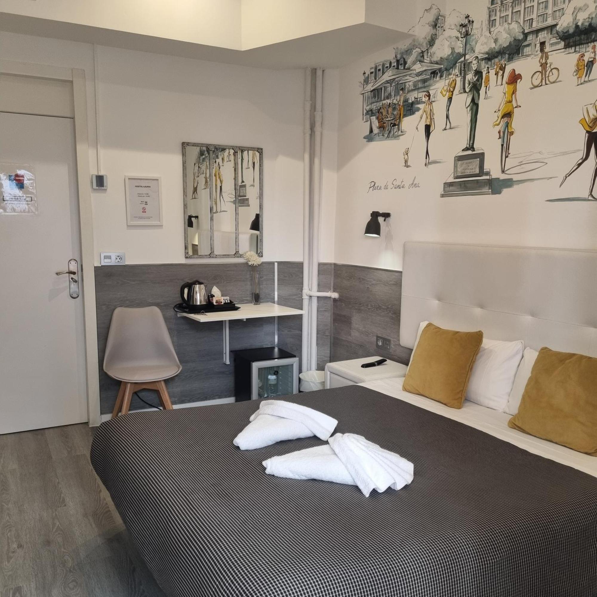 Hostal Lauria Μαδρίτη Εξωτερικό φωτογραφία