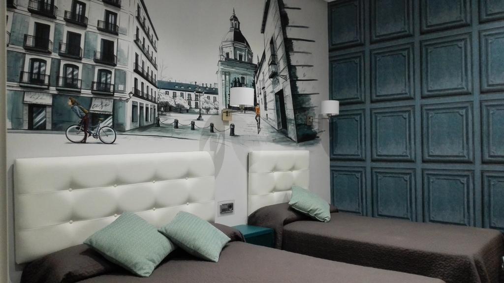 Hostal Lauria Μαδρίτη Εξωτερικό φωτογραφία