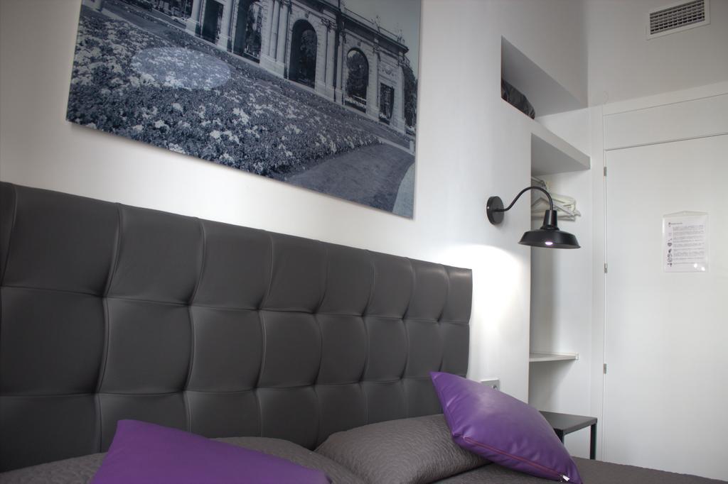 Hostal Lauria Μαδρίτη Εξωτερικό φωτογραφία