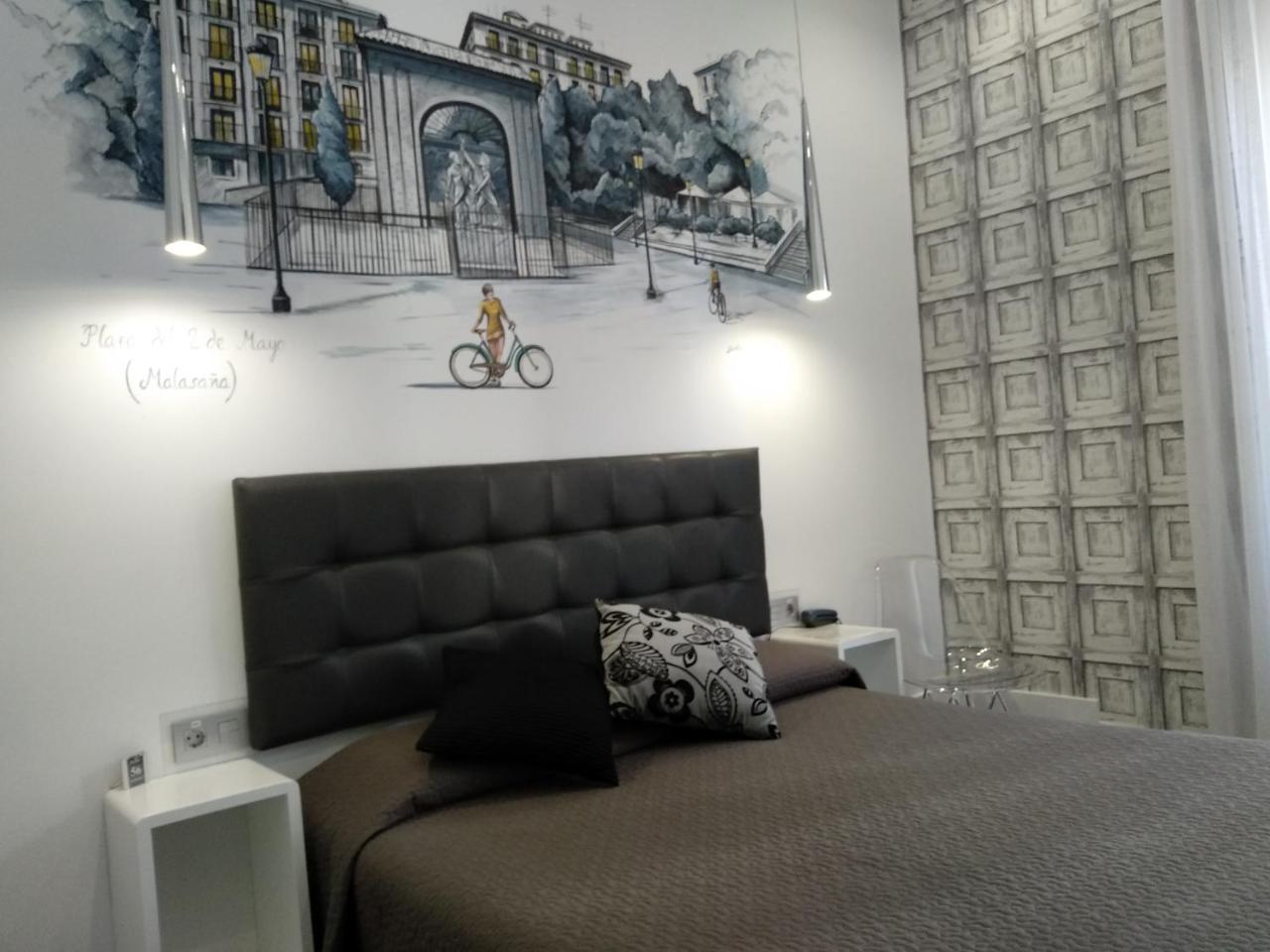Hostal Lauria Μαδρίτη Εξωτερικό φωτογραφία